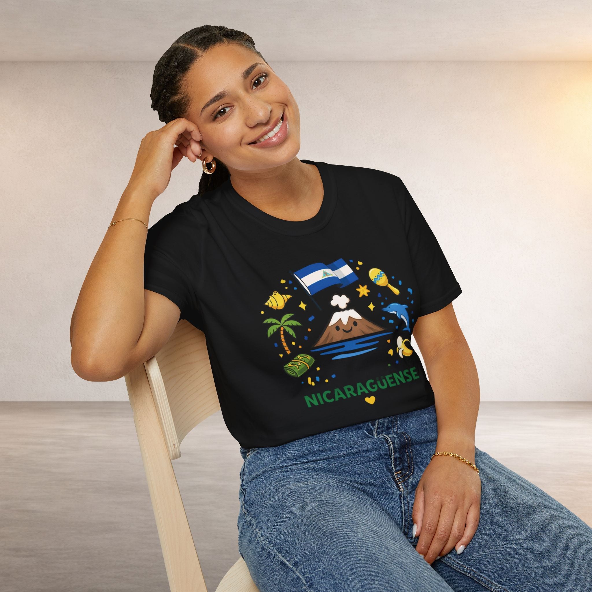 Nicaragüense Graphic T-Shirt — Nicaragua Flag, Volcano & Tropical Icons Tee